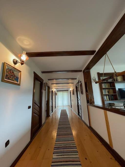 Bradet  Casa La Doi Nuci酒店 外观 照片